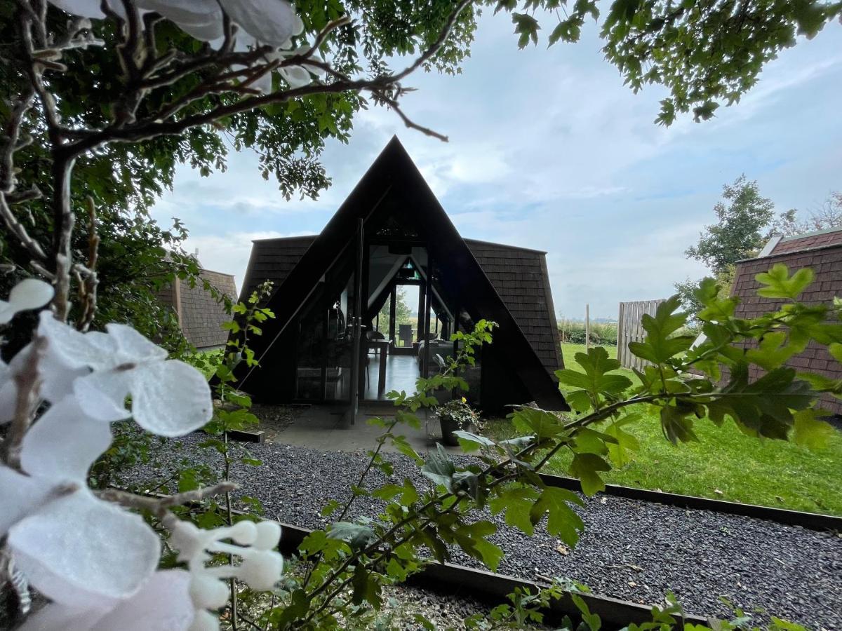 Hotelhuisjes Medemblik วีริงเงอแวร์ฟ ภายนอก รูปภาพ