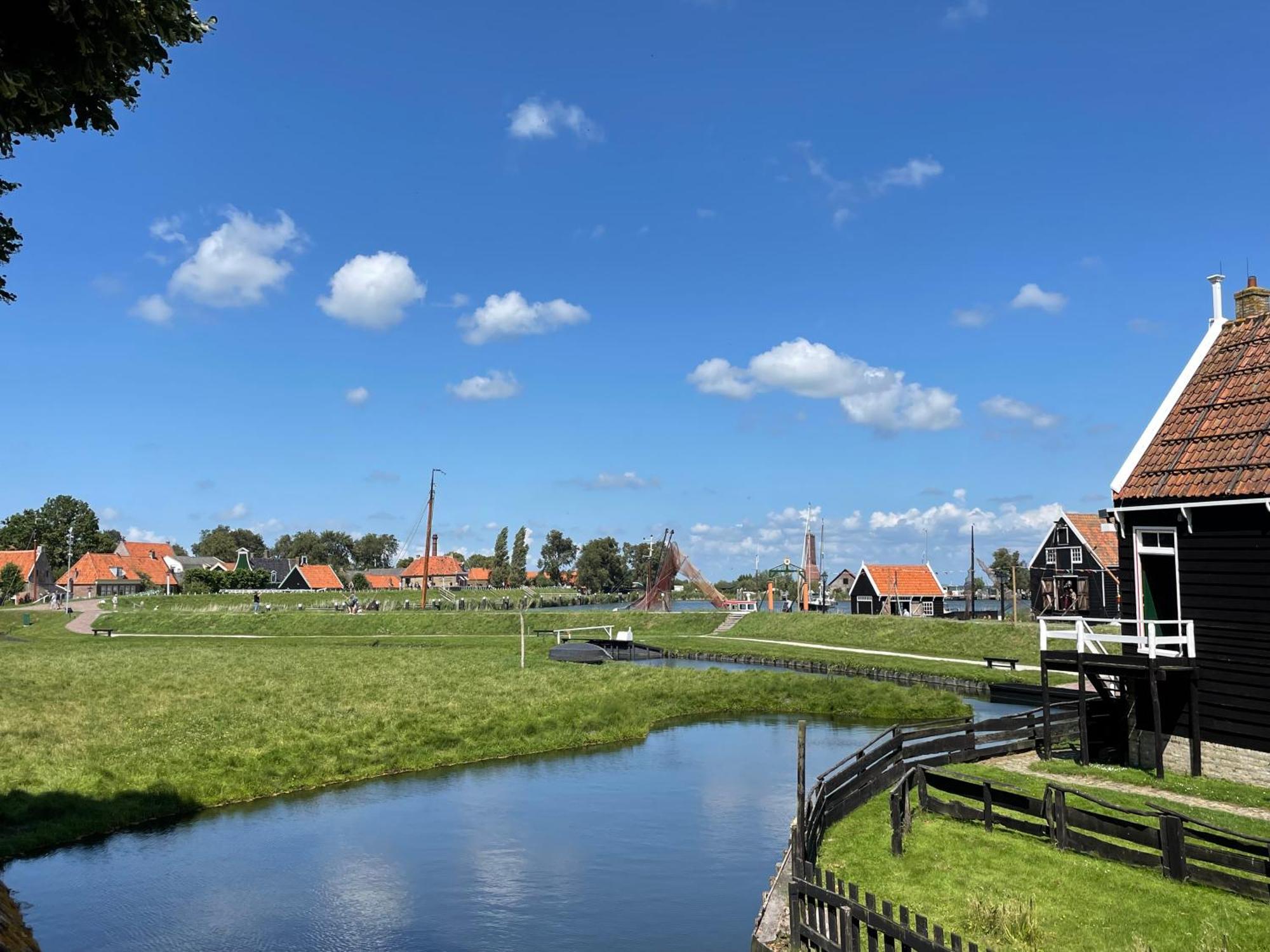 Hotelhuisjes Medemblik วีริงเงอแวร์ฟ ภายนอก รูปภาพ