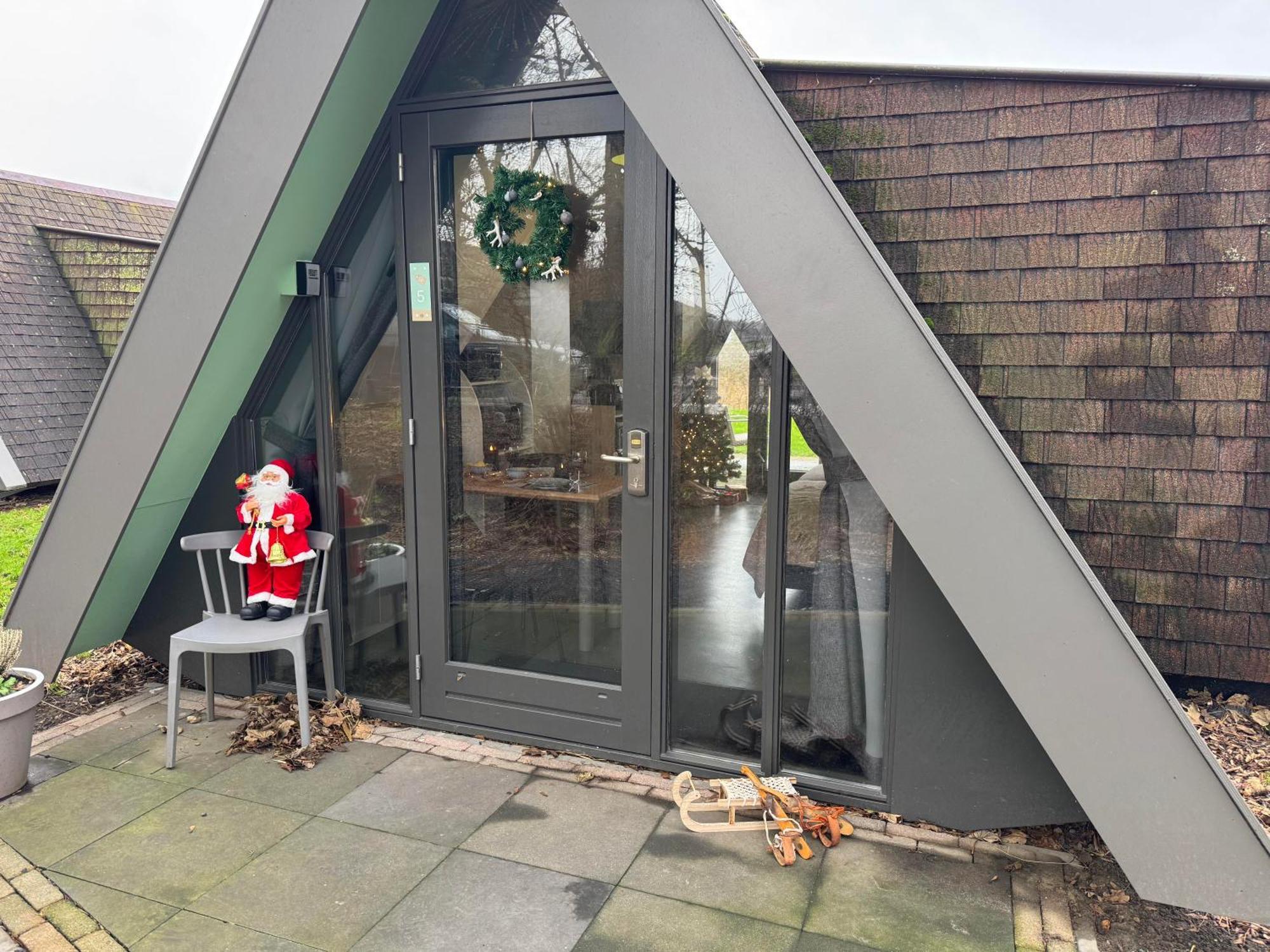 Hotelhuisjes Medemblik วีริงเงอแวร์ฟ ภายนอก รูปภาพ